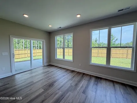 9155 National Avenue NE Leland NC 28451