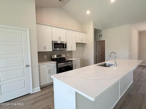 9155 National Avenue NE Leland NC 28451
