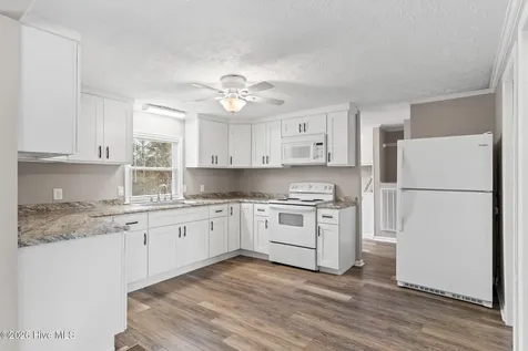 286 Edgewater Drive SW Shallotte NC 28470