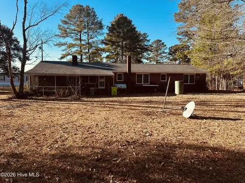 205 Mccoy Avenue Cove City NC 28523