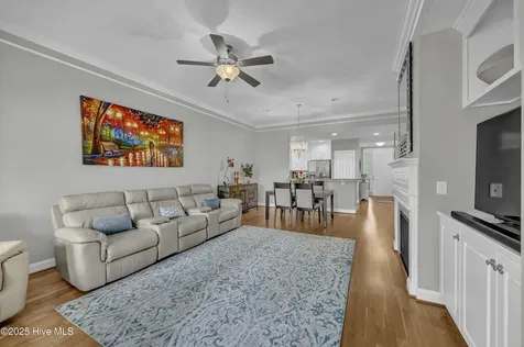 215 Valencia Court Wilmington NC 28412