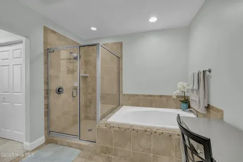 215 Valencia Court Wilmington NC 28412