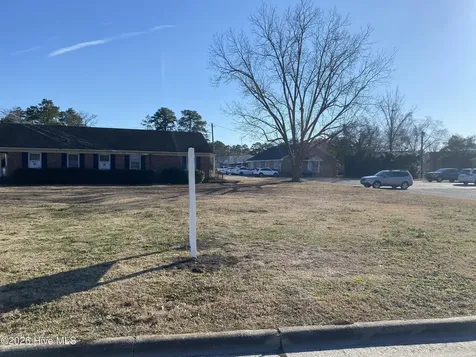 2403 Grace Avenue New Bern NC 28562