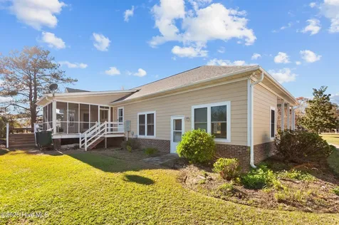 155 Teachs Cove Road Bath NC 27808