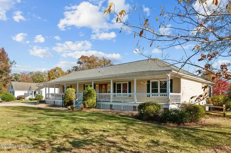 155 Teachs Cove Road Bath NC 27808