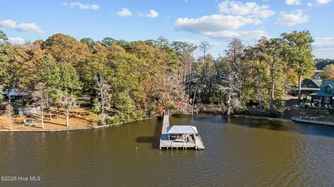 155 Teachs Cove Road Bath NC 27808