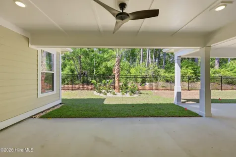 1992 Indigo Cove Way Calabash NC 28467