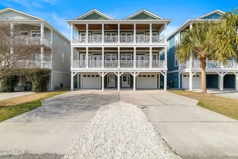 326 S 3rd Avenue Kure Beach NC 28449