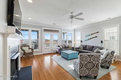 326 S 3rd Avenue Kure Beach NC 28449