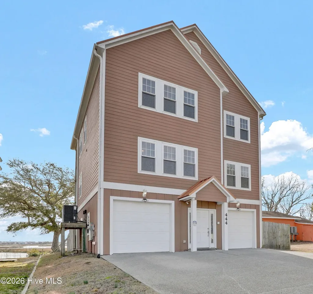 444 Little Kinston Road Surf City NC 28455