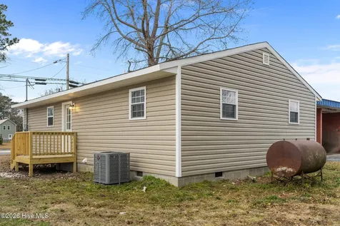 211 S Jackson Street Beulaville NC 28518
