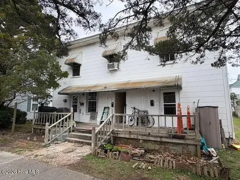 106 N 9th Street Morehead City NC 28557