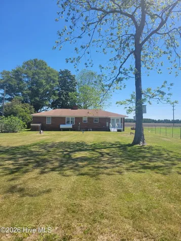 13570 N Lake Road Engelhard NC 27824