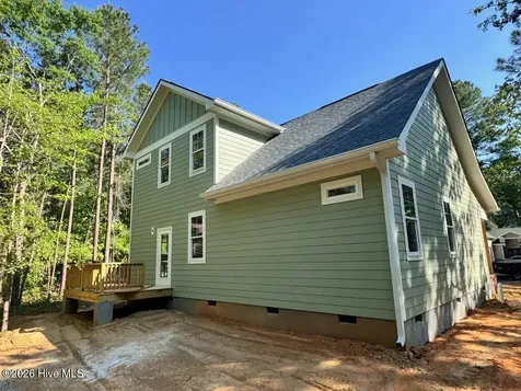 636 Willow Lane Vass NC 28394