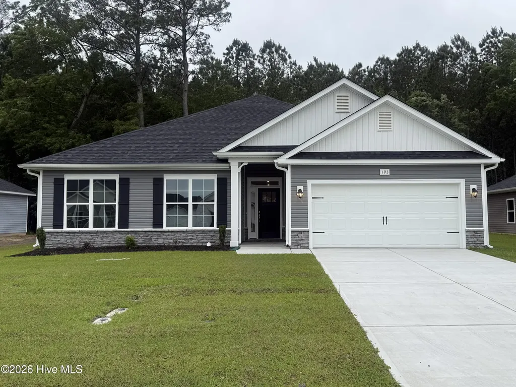 193 Seashore Street Grimesland NC 27837