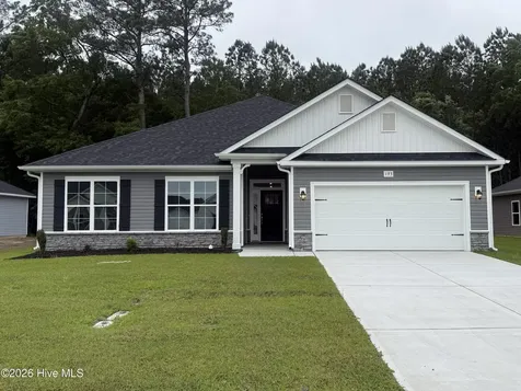 193 Seashore Street Grimesland NC 27837