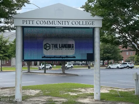 193 Seashore Street Grimesland NC 27837