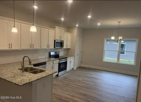 193 Seashore Street Grimesland NC 27837