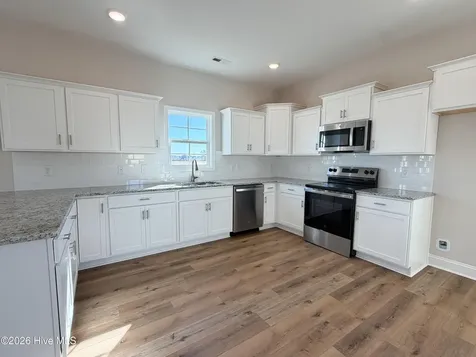 765 Aria Lane Hubert NC 28539