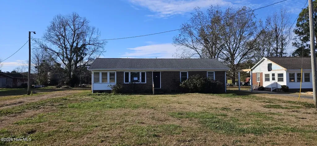 33145 Us Highway 264 Engelhard NC 27824