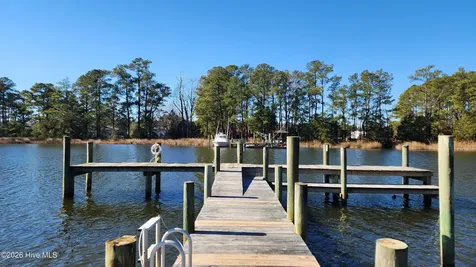 129 Cummins Creek Road Beaufort NC 28516