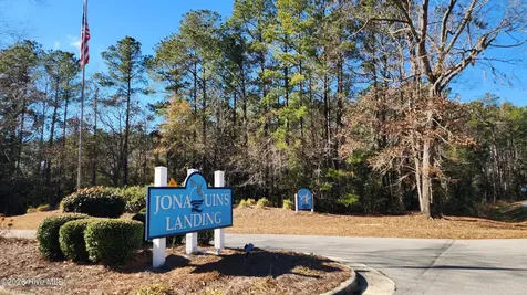 129 Cummins Creek Road Beaufort NC 28516