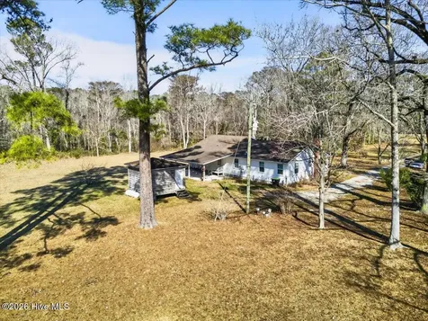765 George II Highway SE Winnabow NC 28479