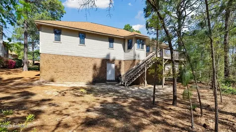 107 Pinnacle Court West End NC 27376