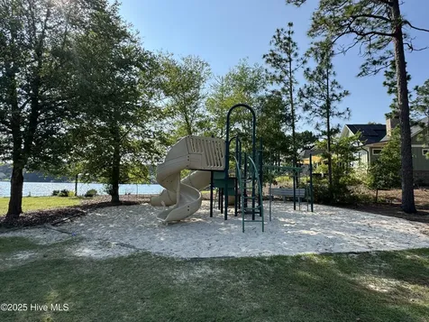 107 Pinnacle Court West End NC 27376