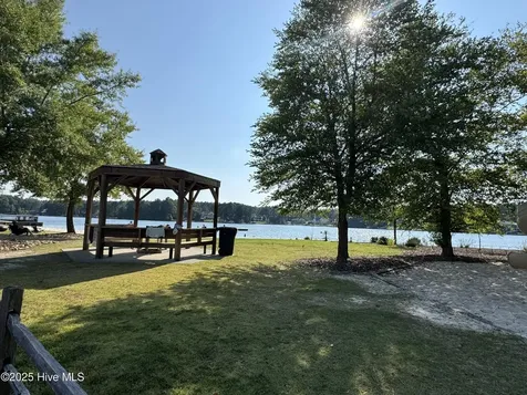 107 Pinnacle Court West End NC 27376