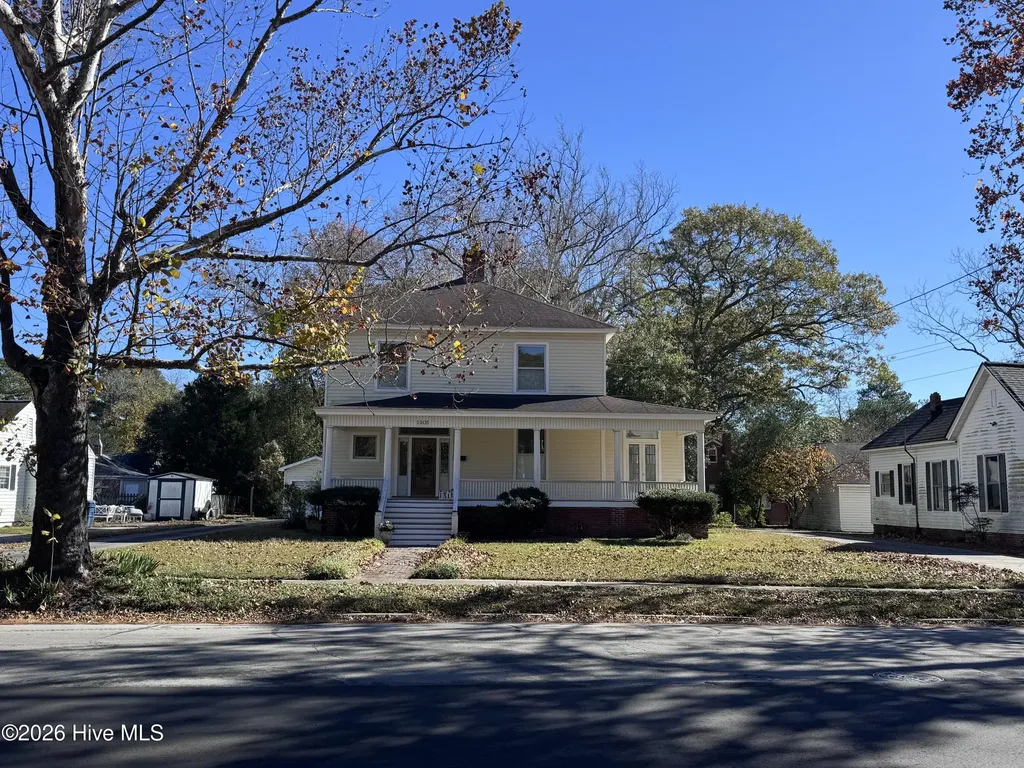 1305 N Market Street Washington NC 27889
