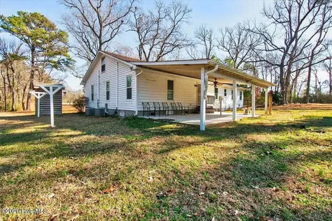 765 George II Highway SE Winnabow NC 28479