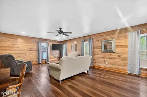 765 George II Highway SE Winnabow NC 28479