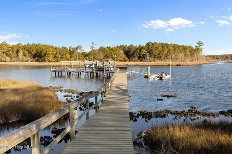 109 Key West Lane Newport NC 28570