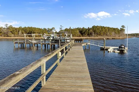 109 Key West Lane Newport NC 28570