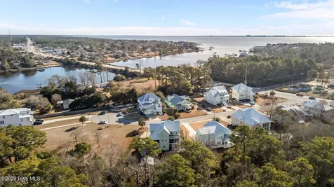 109 Key West Lane Newport NC 28570