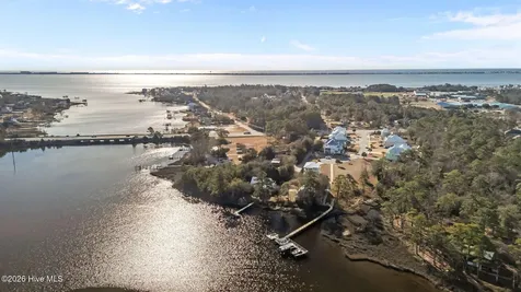 109 Key West Lane Newport NC 28570