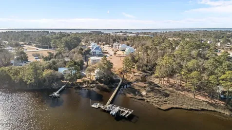 109 Key West Lane Newport NC 28570