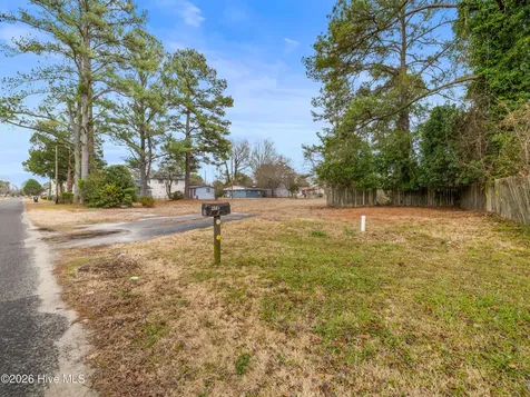 2307 Mckinley Avenue New Bern NC 28562