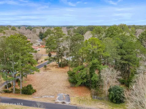 2307 Mckinley Avenue New Bern NC 28562