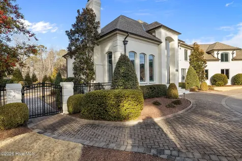 911 White Horse Drive Greenville NC 27834