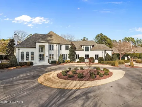 911 White Horse Drive Greenville NC 27834