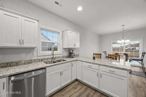 3002 Sharpnose Street New Bern NC 28562