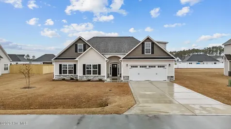 3002 Sharpnose Street New Bern NC 28562