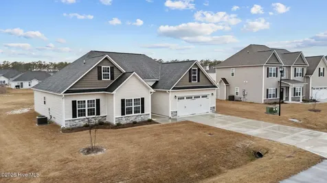 3002 Sharpnose Street New Bern NC 28562