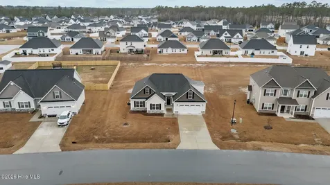 3002 Sharpnose Street New Bern NC 28562