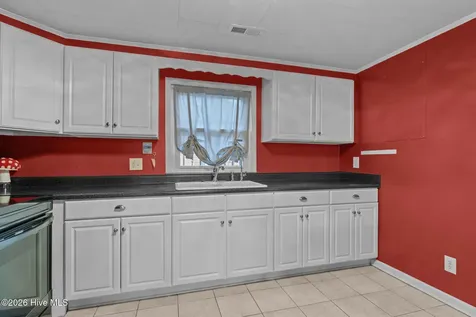 404 Dobbs Street Atlantic Beach NC 28512