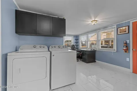 404 Dobbs Street Atlantic Beach NC 28512