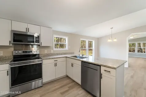 529 Hubert Boulevard Hubert NC 28539