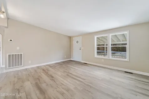 529 Hubert Boulevard Hubert NC 28539